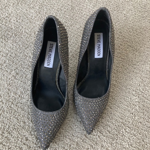 Steve Madden Sparkly Pumps - Picture 1 of 4